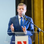 Wojewoda Małopolski, Piotr Ćwik wygłasza przemówienie