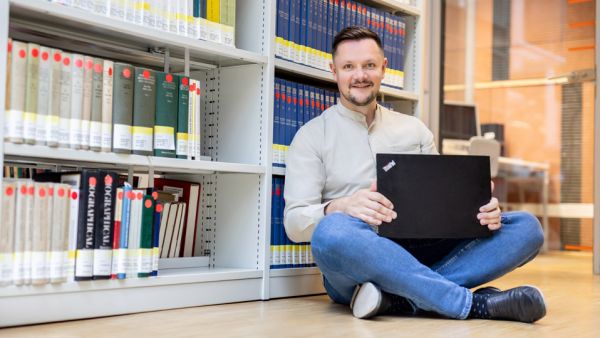 Dr hab. Damian Guzek, Prof. UŚ, photo: Łukasz Bera