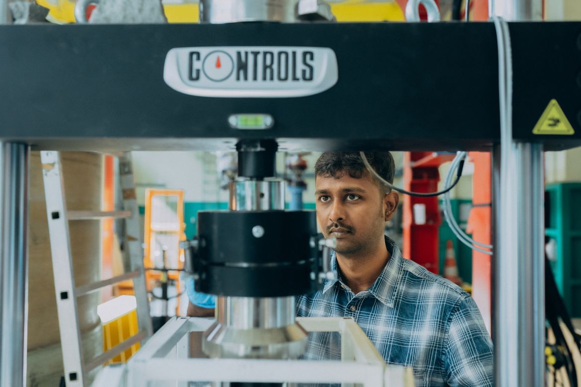 dr inż. Sundar Rathnarajan